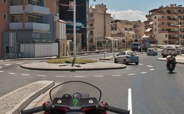 Разворот на круге — не путайте намерение и маневр: почему могут запутаться даже уверенные водители — 70% ошибок на экзамене по ПДД