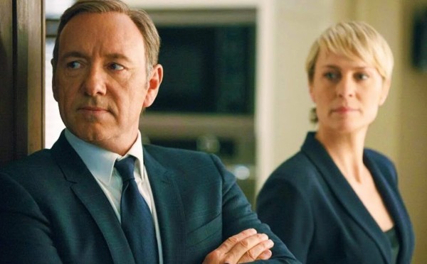 «Мы просто соседи»: 3 причины, почему из брака уходит близость — мнение психолога Михаила Лабковского