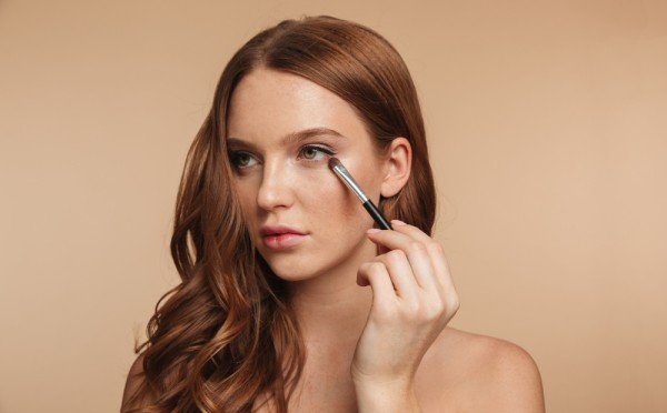 Макияж, который прибавит вашим губам пару миллилитров: и никаких уколов красоты не надо