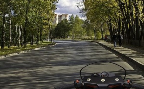 Разворот на повороте — частая ошибка на экзамене по ПДД: про 100 метров слышали лишь 42%