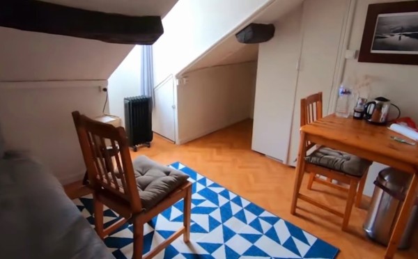 Душ влез, а туалет — увы: почему во французских мини-квартирах нет отдельной уборной