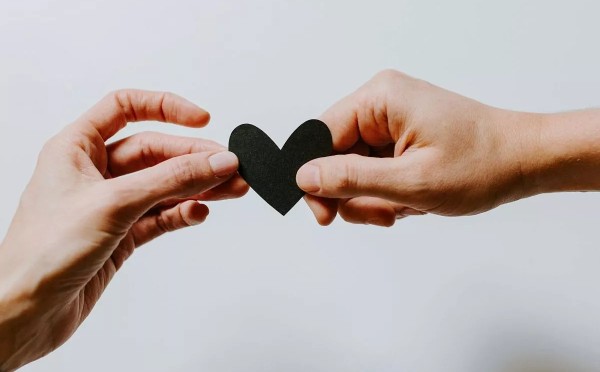 В любви повезет, и в работе повезет — отличные новости для 1 знака Зодиака в конце февраля