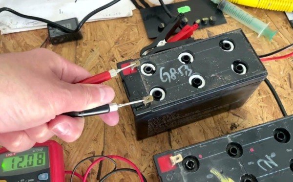 Ошибка 90% водителей: почему нельзя сдавать старый аккумулятор — его ещё можно спасти