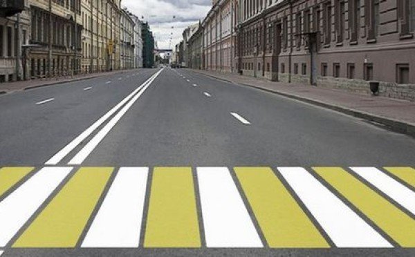 «Зебра» с сюрпризом — при чем тут жёлтый цвет: на экзамене по ПДД 54% путаются в типе перехода