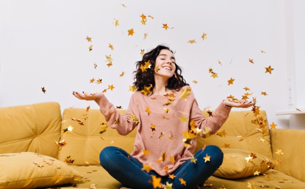 Душевный комфорт и маленькие чудеса — гороскоп для 1 особо везучего знака Зодиака на 9 февраля