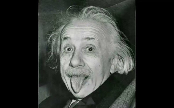 «Профессор, улыбнитесь!»: почему самое знаменитое фото Эйнштейна — с высунутым языком