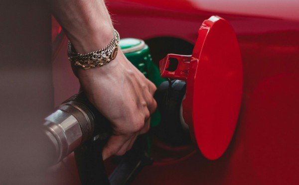 Бензиновое настроение — новые правила на российских АЗС введут с 1 марта 2026 года