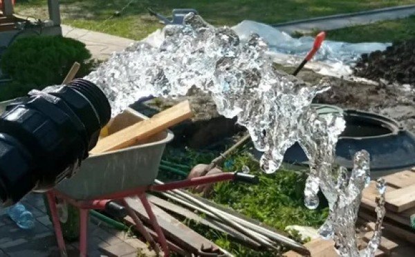 Прозрачная — не значит чистая: на какой глубине на самом деле находится питьевая вода для скважины