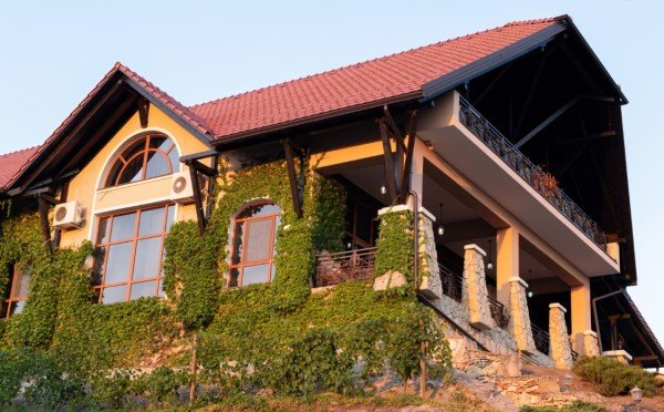 Природа и индустриальный стиль: как живёт Андрей Соколов — дом, созданный для комфорта и уюта