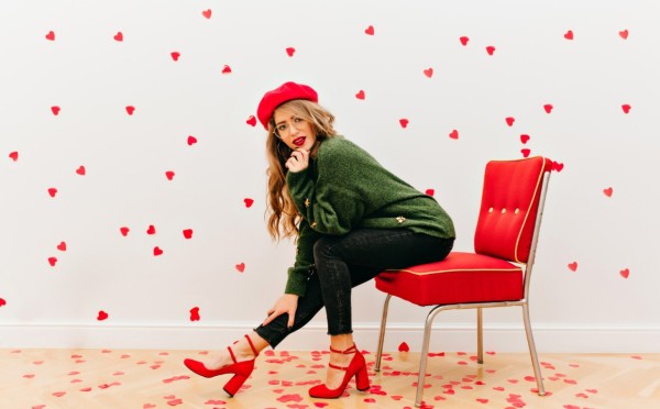 Массивные кроссовки уходят в прошлое: 5 моделей обуви, которые мы будем носить весной 2026 года