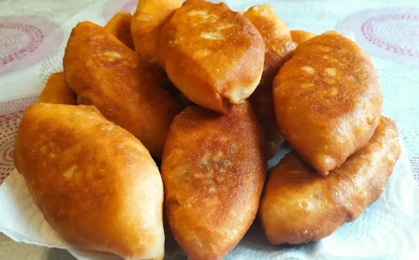 Мягкие даже на третий день: секрет пышных пирожков на кефире от Натальи Калниной