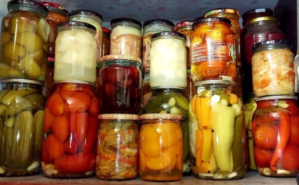 Заготовки больше не испортятся: 5 шагов для идеальной консервации — и никакой плесени