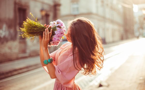 Гороскоп на пятницу, 20 марта 2026 года для всех знаков Зодиака: Близнецам — время заявить о себе, а Скорпионам — беречь силы