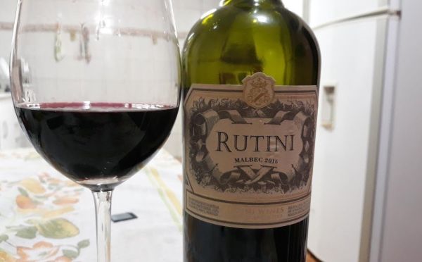 Не обман и не подделка: реальная причина, почему все вина кажутся одинаковыми — всё дело в одной ошибке