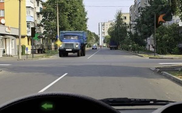 Левый поворот — маленькое унижение: с этим не согласны 85% сдающих экзамен по ПДД