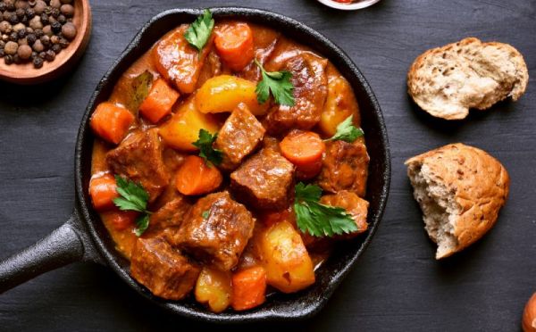 По-мясному вкусно — венгерское блюдо из курицы, которое сведет с ума вас и ваших гостей