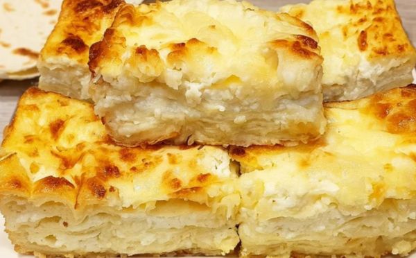 Ленивая ачма без дрожжей: грузинский пирог из лаваша, который тает во рту