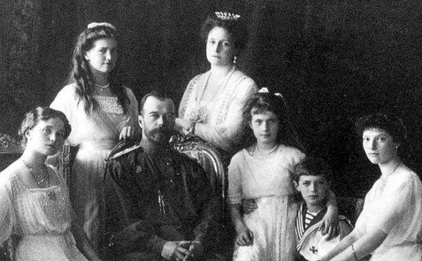 Меню по-царски: чем питался Николай II и его семья?