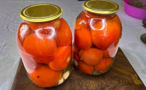 Маринованные помидоры как в детстве: легендарный советский рецепт