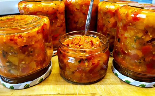 Баклажанная икра без жарки: запекаю в духовке 40 минут — вкус как из детства, а масла в 10 раз меньше