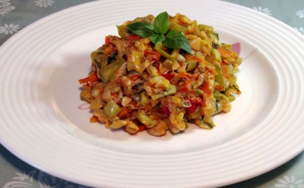 Беру кабачок, рис и 3 яйца: ужин за 15 минут, который вкуснее мяса и спасает, когда в холодильнике шаром покати