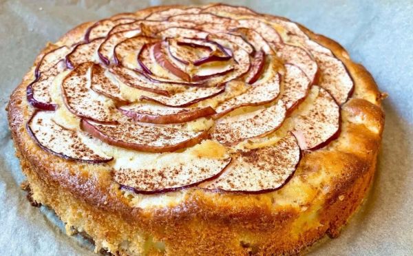 Забудьте про шарлотку: рецепт пирога, в котором яблок больше, чем теста — тает во рту