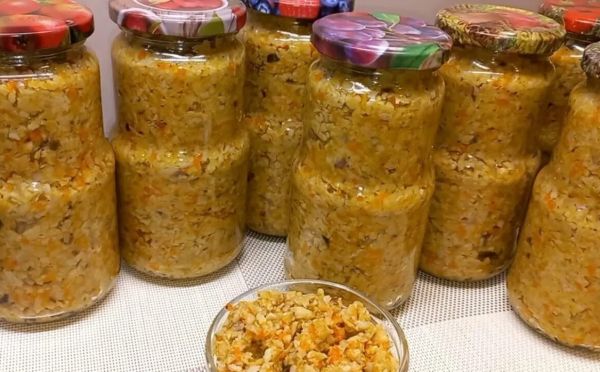 Королевская закуска на зиму: закатываю на 10 банок грибной икры — до Нового года не хватает