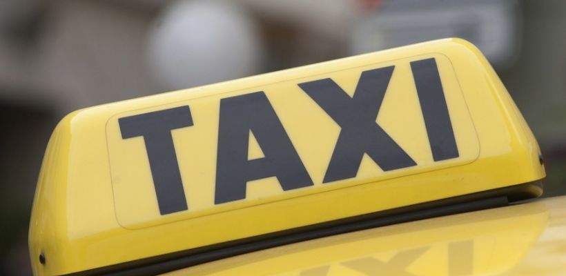 В Госдуме предложили внедрить функцию отказа от таксиста-мигранта