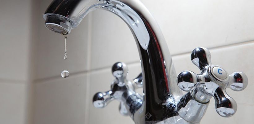 В Якутске приостановлена подача воды из-за аварии на трубопроводе