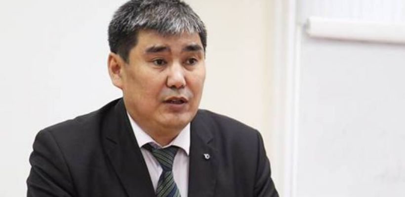 Названа зарплата ректора СВФУ Анатолия Николаева