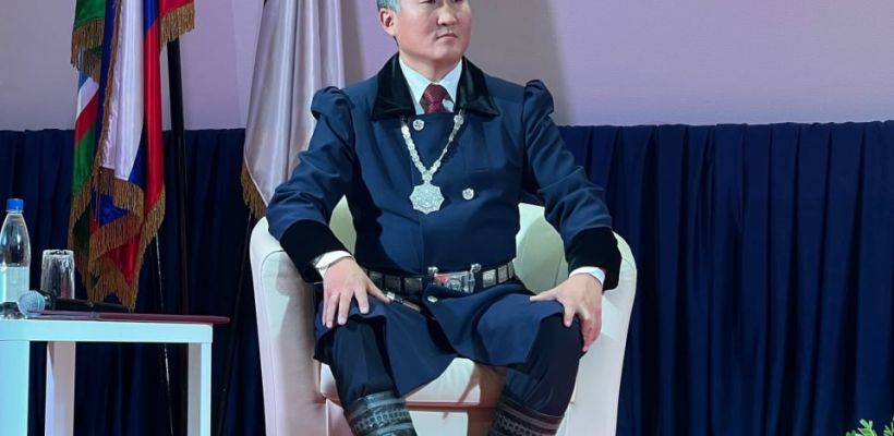 «Что за барские замашки?». В должность вступают избранные главы улусов Якутии