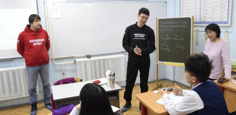 Член ОНФ Антон Жондоров о визите в школу-интернат: "Девочка сказала, что недавно ее ударила учительница, и такое происходит регулярно"