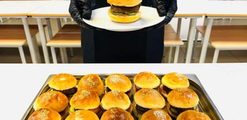 Качество школьного питания в Якутии приравняли к московскому