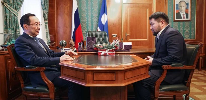 Айсен Николаев поручил мэру Якутска уделять повышенное внимание работе общественного транспорта и коммунальных служб
