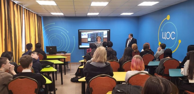 АО «АК «ЖДЯ» провели профориентационные встречи со школьниками в г. Якутске