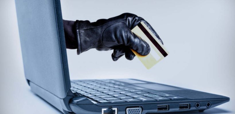 Житель Якутска, отправивший мошенникам 8 млн рублей, оформил кредиты в трех банках