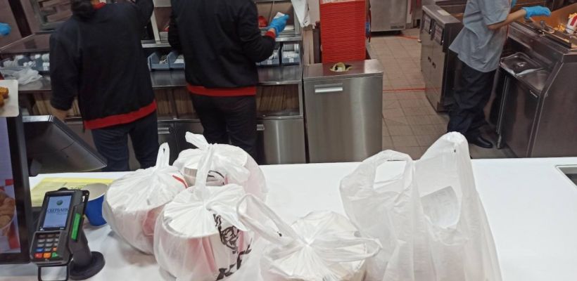 В Якутске клиенты все чаще критикуют рестораны KFC и ставят им самые низкие оценки. Чем недовольны покупатели?