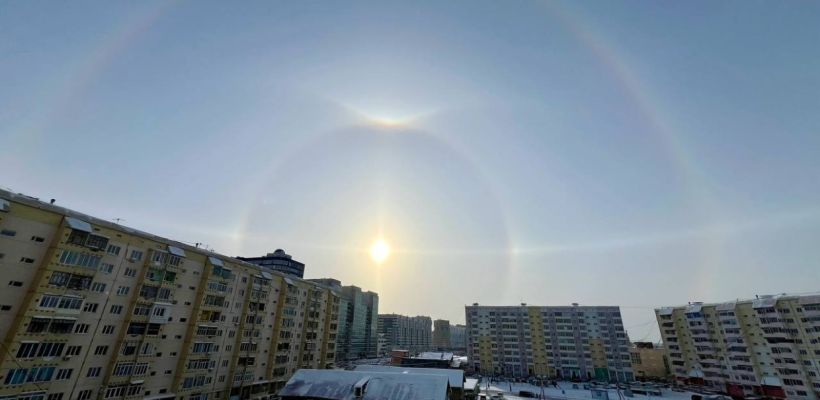 Фотофакт: Якутяне делятся снимками гало над Якутском