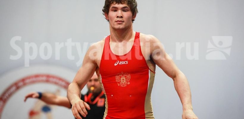 Якутские борцы Виктор Рассадин и Айаал Белолюбский дебютируют на чемпионате Таджикистана