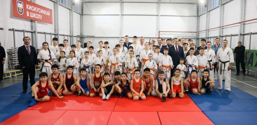 В Якутске в школе №10 построен модульный спортзал