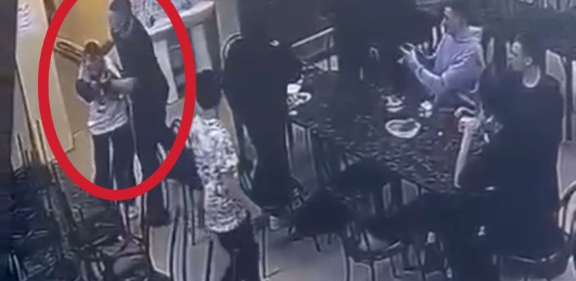 В Ленске школьник бросил на пол девочку, у нее сотрясение мозга