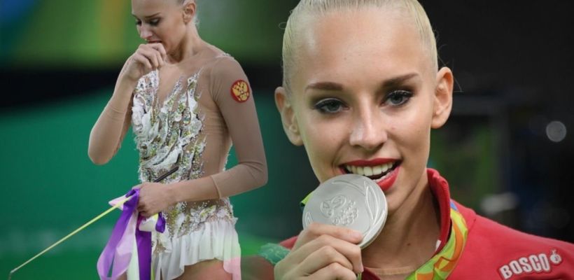 Самолет с Яной Кудрявцевой и экспертами «Муус устар» прилетает из Нерюнгри