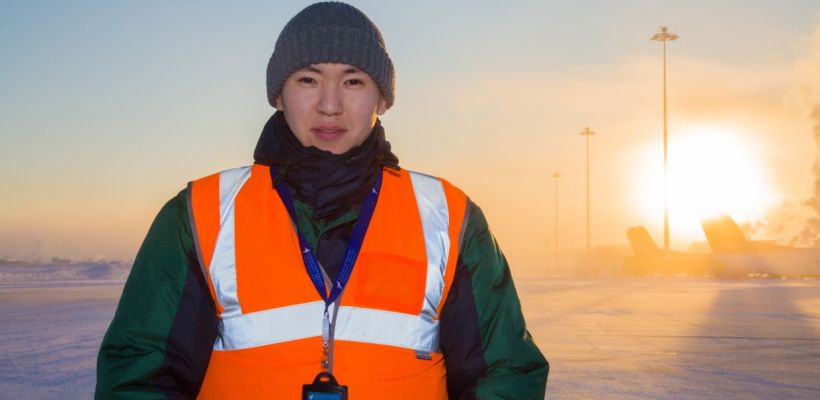 Экспедитор по перевозке бортового питания аэропорта “Якутск” Александр Тырылгин рассказал о своей работе, увлечениях и спортивных начинаниях