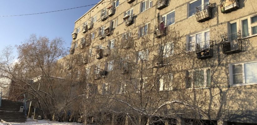 В Якутске бездомный дворник отказался от временного приюта