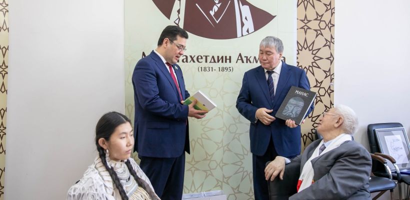 Якутский эпос-олонхо «Ньургун Батыр Стремительный» перевели на башкирский язык