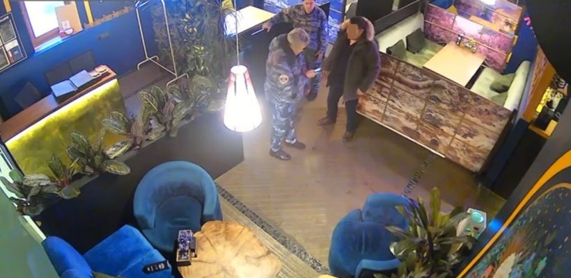 Смерть подполковника в кальянной: что стоит за возвратом дела в прокуратуру