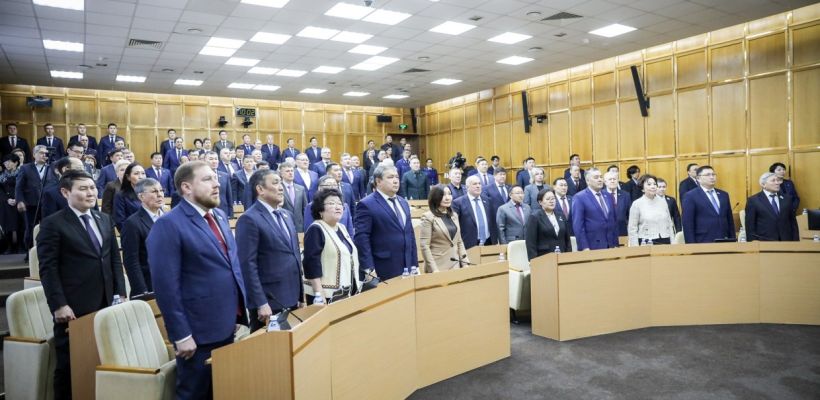 В Якутии кто из депутатов и бюджетников подпадает под повышение налога