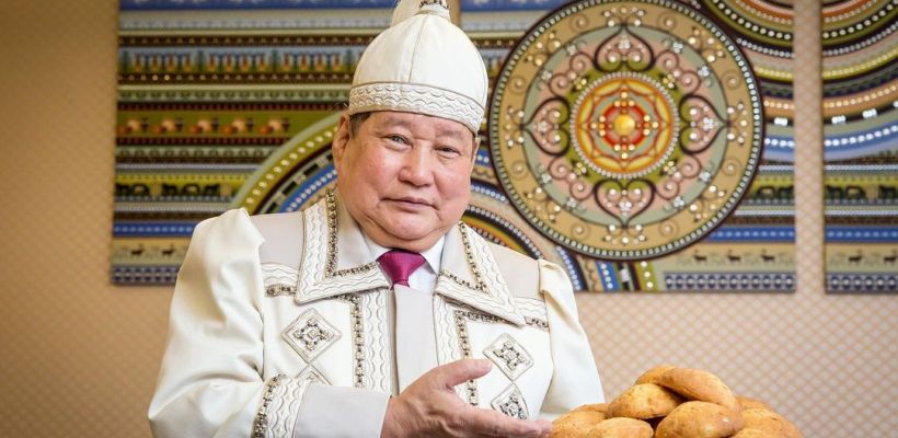 Знаменитому шеф-повару Якутии Иннокентию Тарбахову исполнилось 80 лет