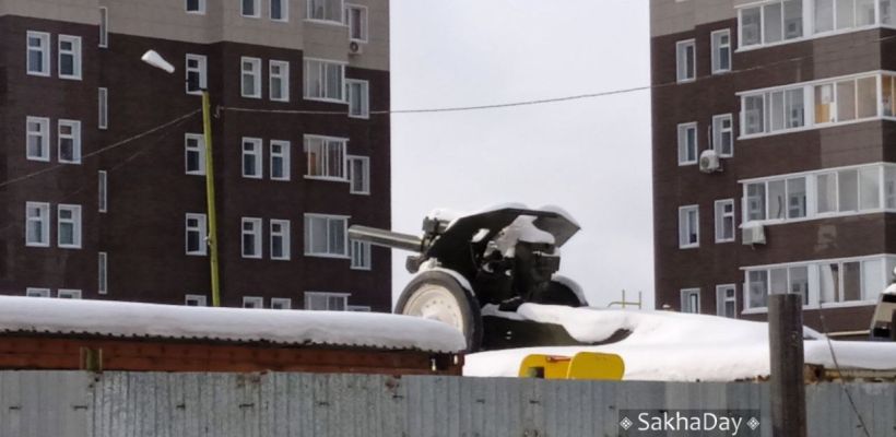 «Папа сам собирал и восстанавливал старую технику на собственные средства». Гаубицу из личной коллекции Сергея Черных передали в музей