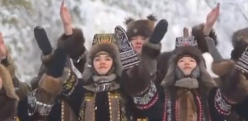 "Владимир Владимирович, увидев такую красоту, думаю, обязательно должен приехать!". Что стоит за слухами о приезде Путина?